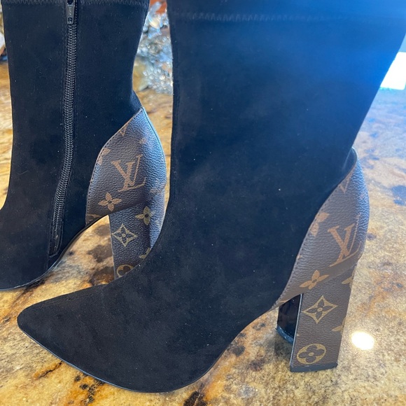 Louis Vuitton ankle boots suede size 39. - Picture 8 of 8